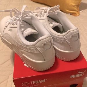 Puma Women’s Carina Sneakers